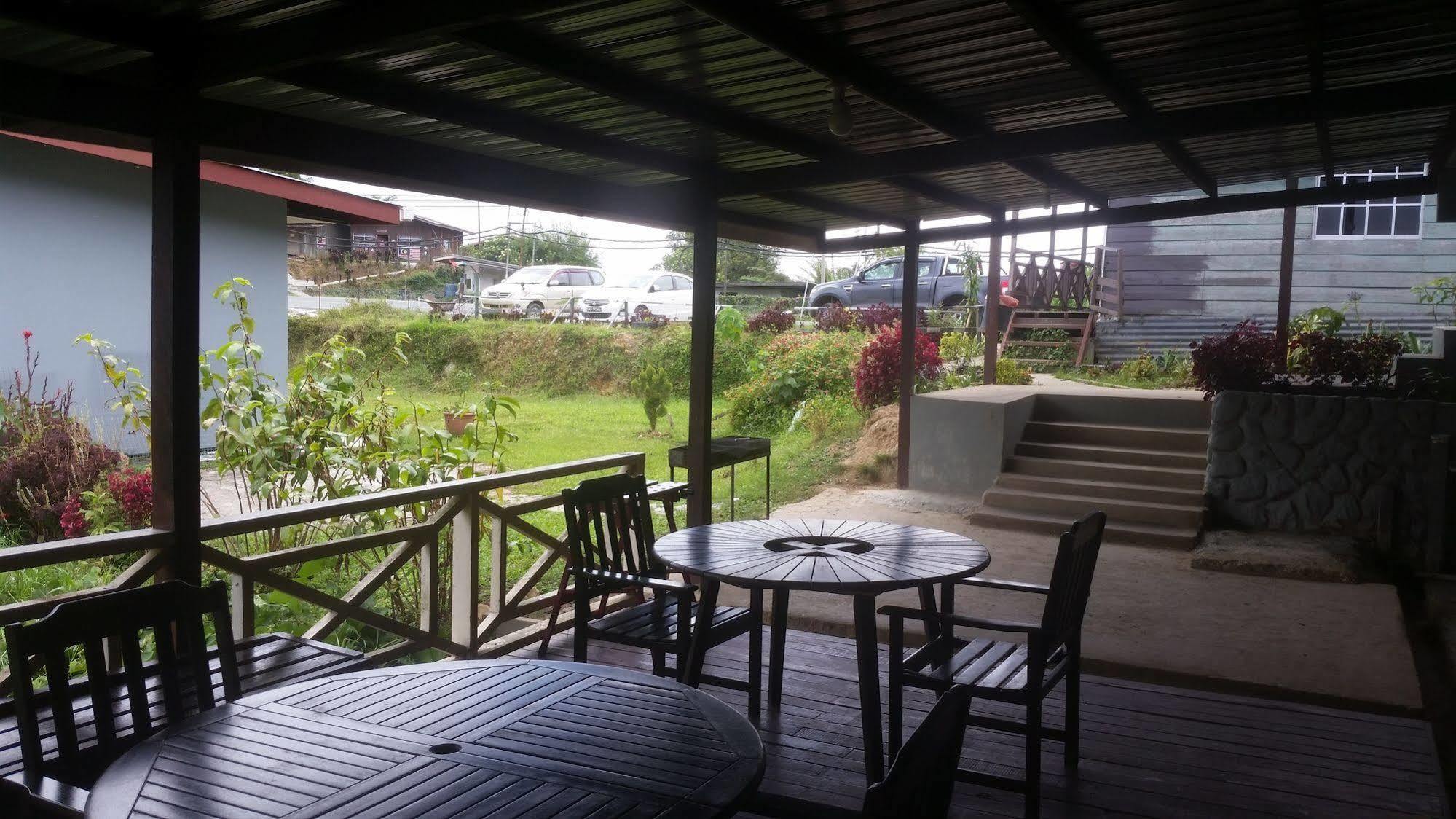 Ceaser'S Place Kampong Kundassan エクステリア 写真